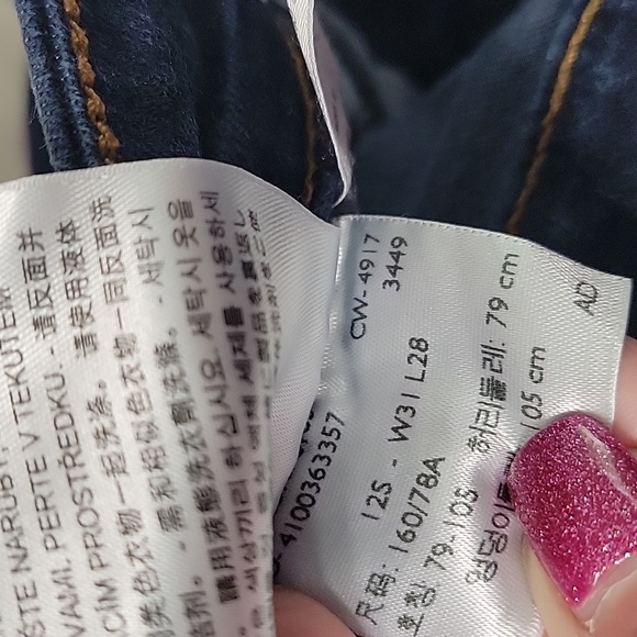 Levi classic mid rise skinny size 12 - Picture 6 of 6